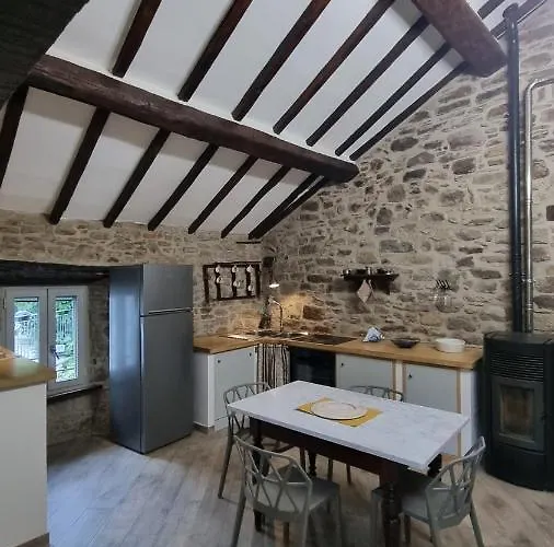 Tenuta La Scure Il Focolare *